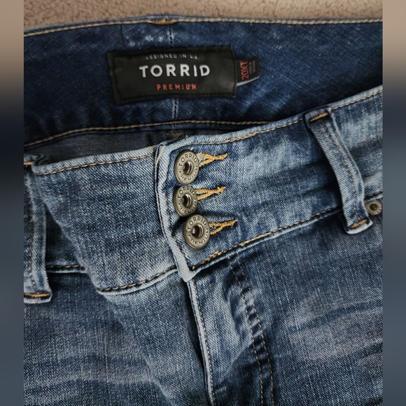 Torrid Premium Skinny Jean Sz 20XT Extra Tall - Picture 2 of 9